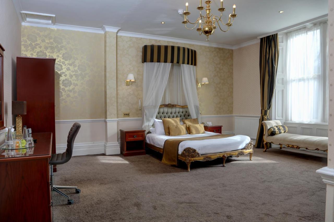 Burnley North Oaks Hotel And Leisure Club Buitenkant foto
