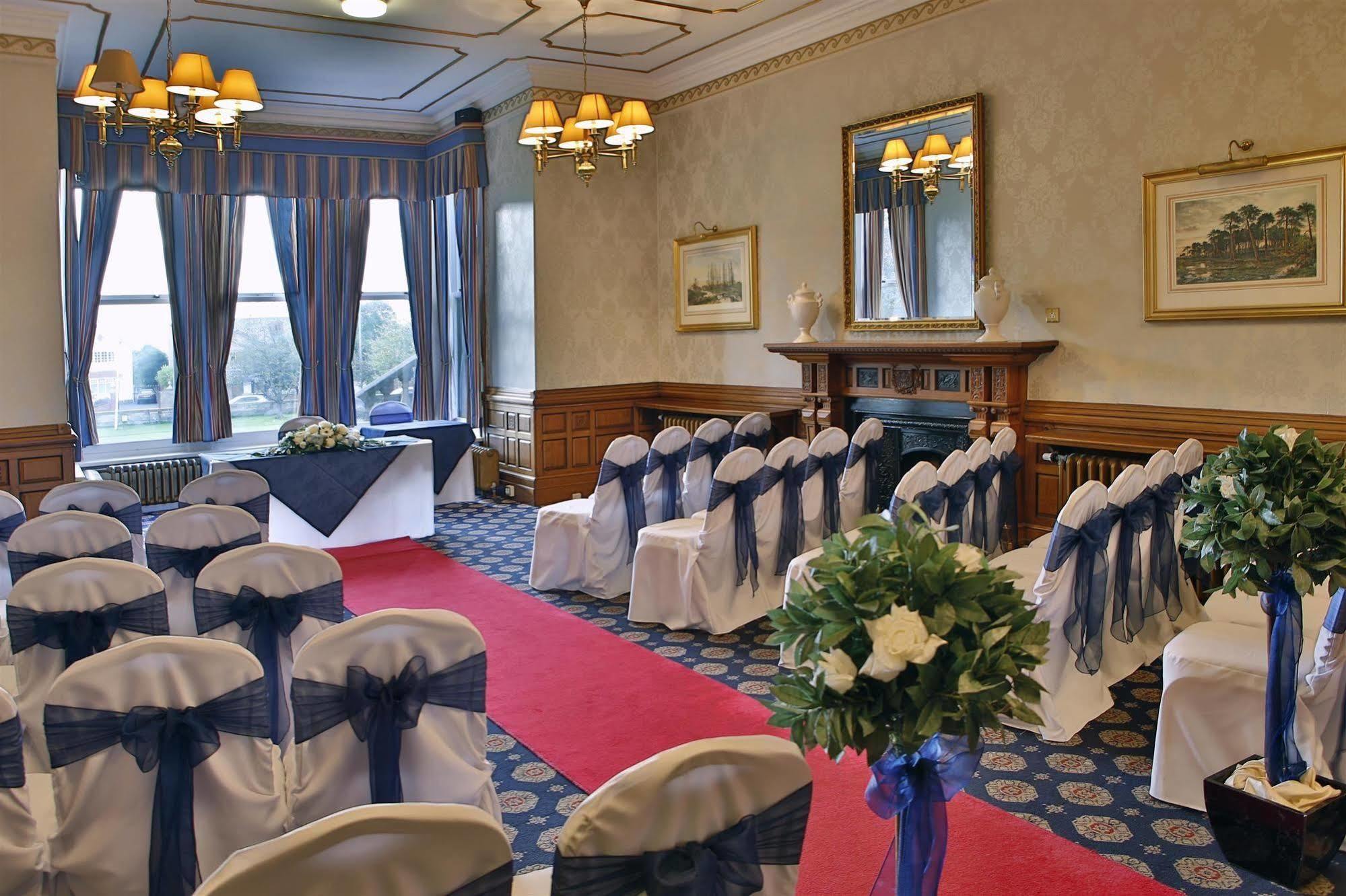 Burnley North Oaks Hotel And Leisure Club Buitenkant foto
